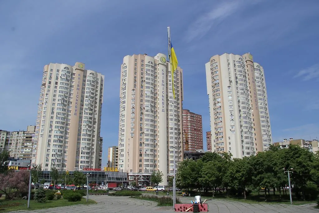 Solo Apartment Dragomanova Kijów Ukraina