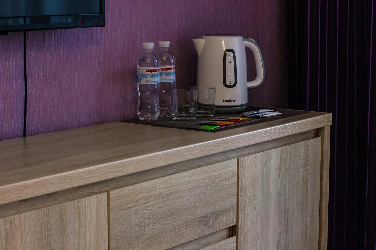 Solo Apartment Dragomanova Kijów